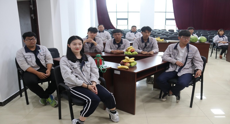 項目動態(tài)-公司組織代培生特訓(xùn)營畢業(yè)典禮 (2).jpg